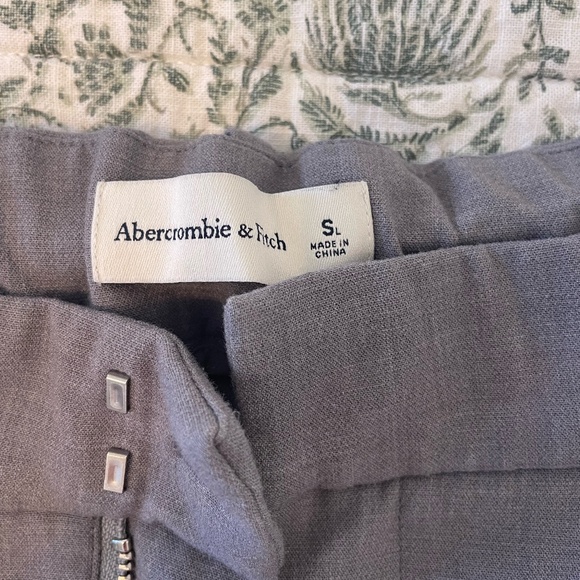 Abercrombie trousers - Picture 3 of 3
